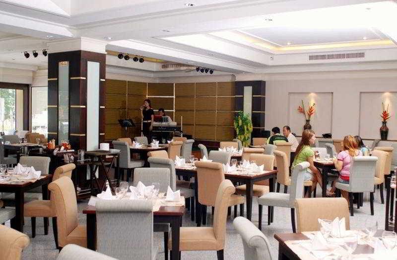 Chakungrao Riverview Hotel Кампаенг Пет Екстериор снимка